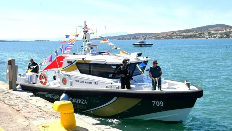 Ayvalık’ta Deniz Devriye Botu Denize İndirildi